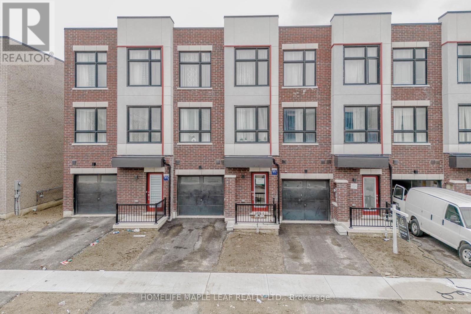 Property at 15 BATESON STREET image 2