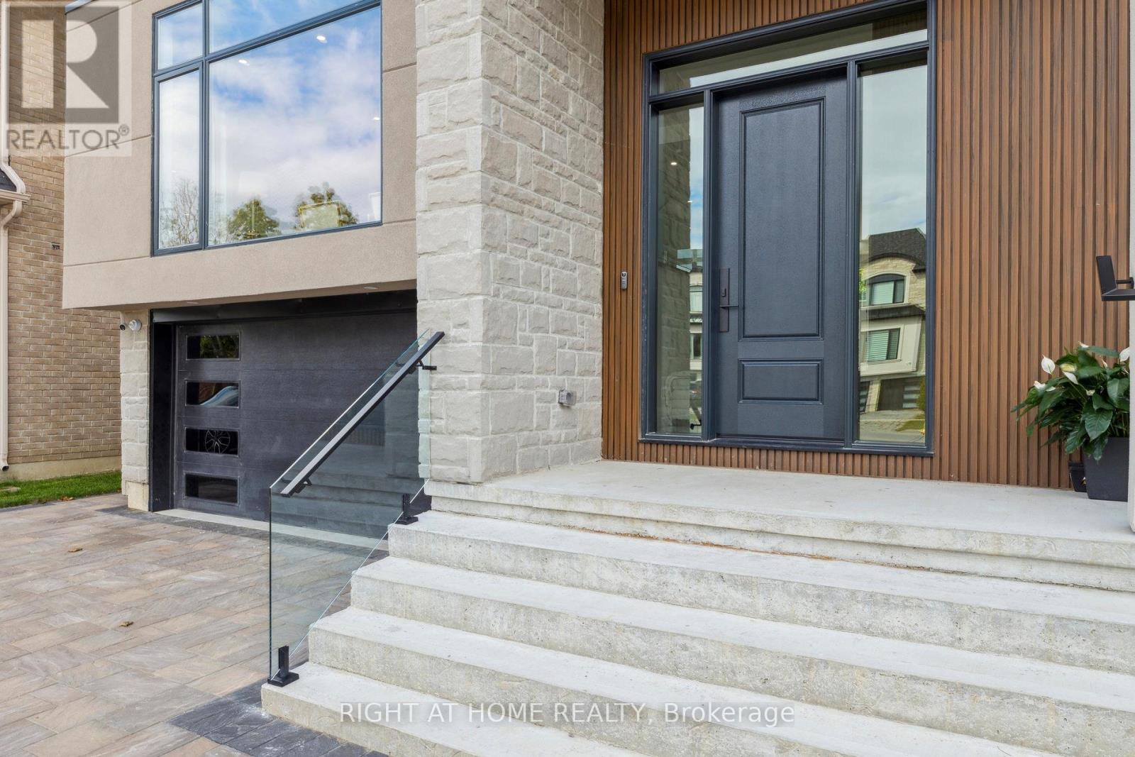 Property at 1946 ROSEBANK ROAD image 4
