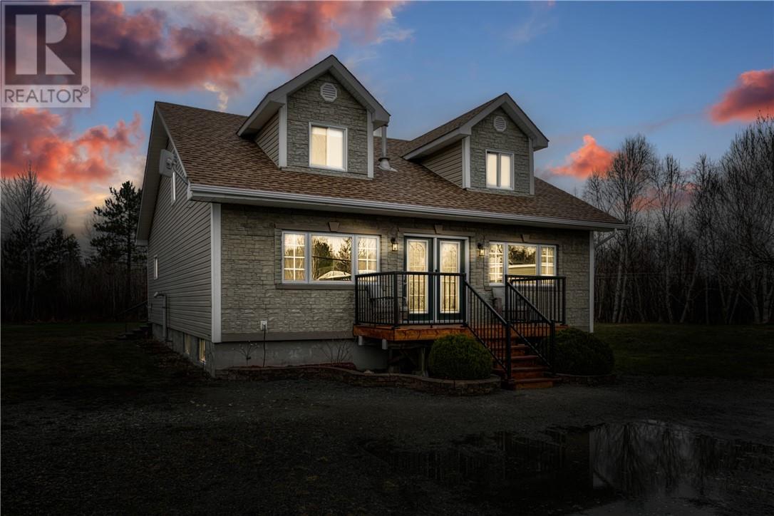 14 Red Deer Lake Road N, Wahnapitae, Ontario  P0M 3C0 - Photo 3 - 2122008