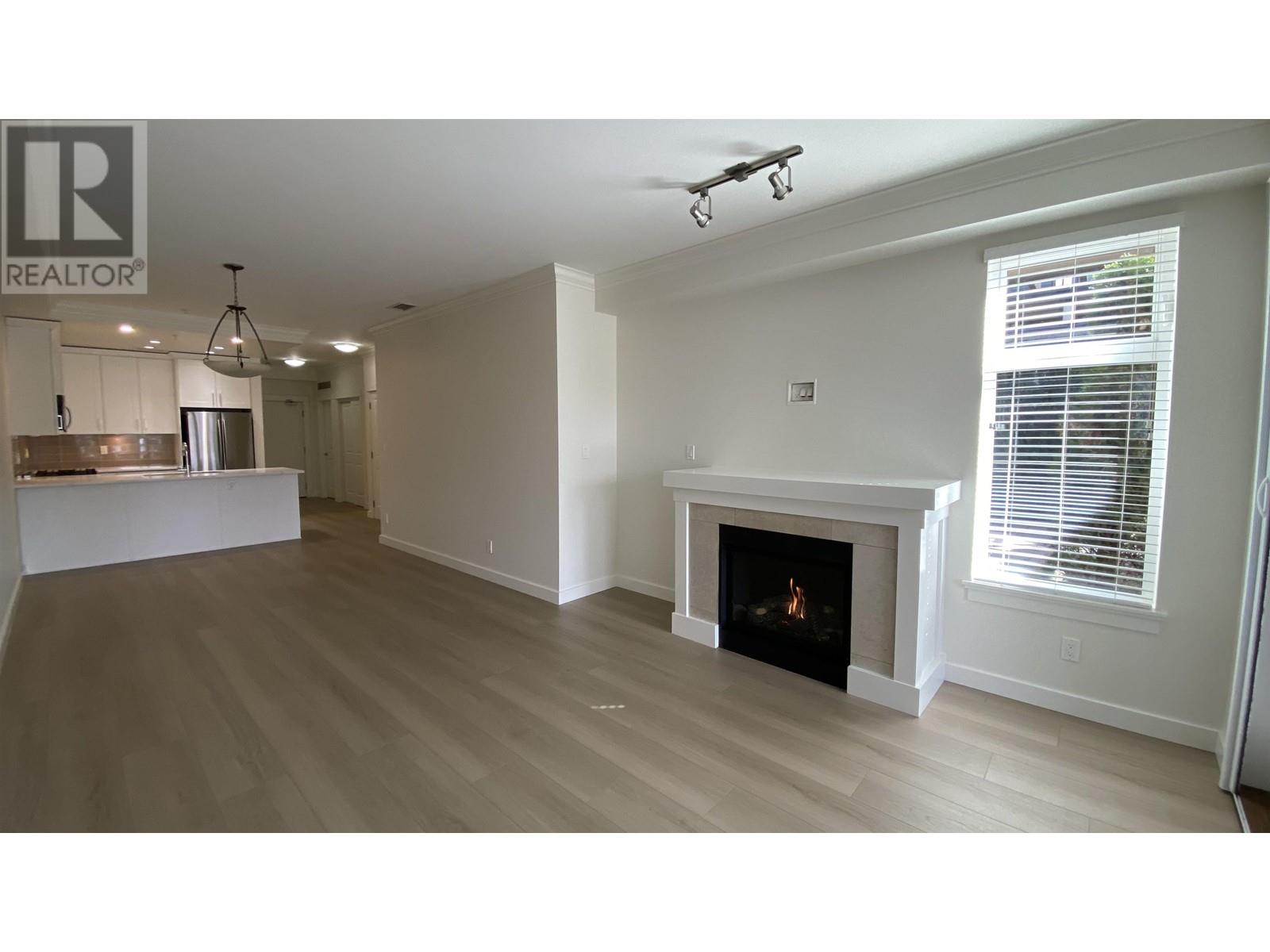 101 5099 Springs Boulevard, Delta, British Columbia  V4M 0A2 - Photo 2 - R2982617