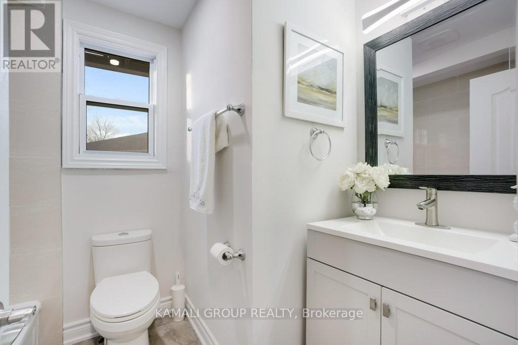 Main - 76 Walter Avenue, Newmarket, Ontario  L3Y 2T3 - Photo 11 - N12121134