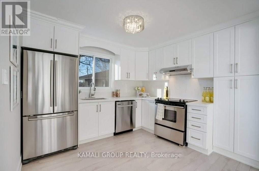 Main - 76 Walter Avenue, Newmarket, Ontario  L3Y 2T3 - Photo 7 - N12121134