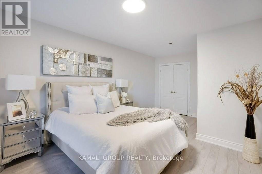 Main - 76 Walter Avenue, Newmarket, Ontario  L3Y 2T3 - Photo 9 - N12121134