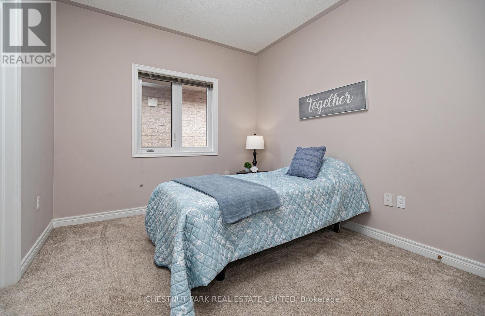 174 Sawmill Valley Drive, Newmarket, Ontario  L3X 2V7 - Photo 20 - N12121211