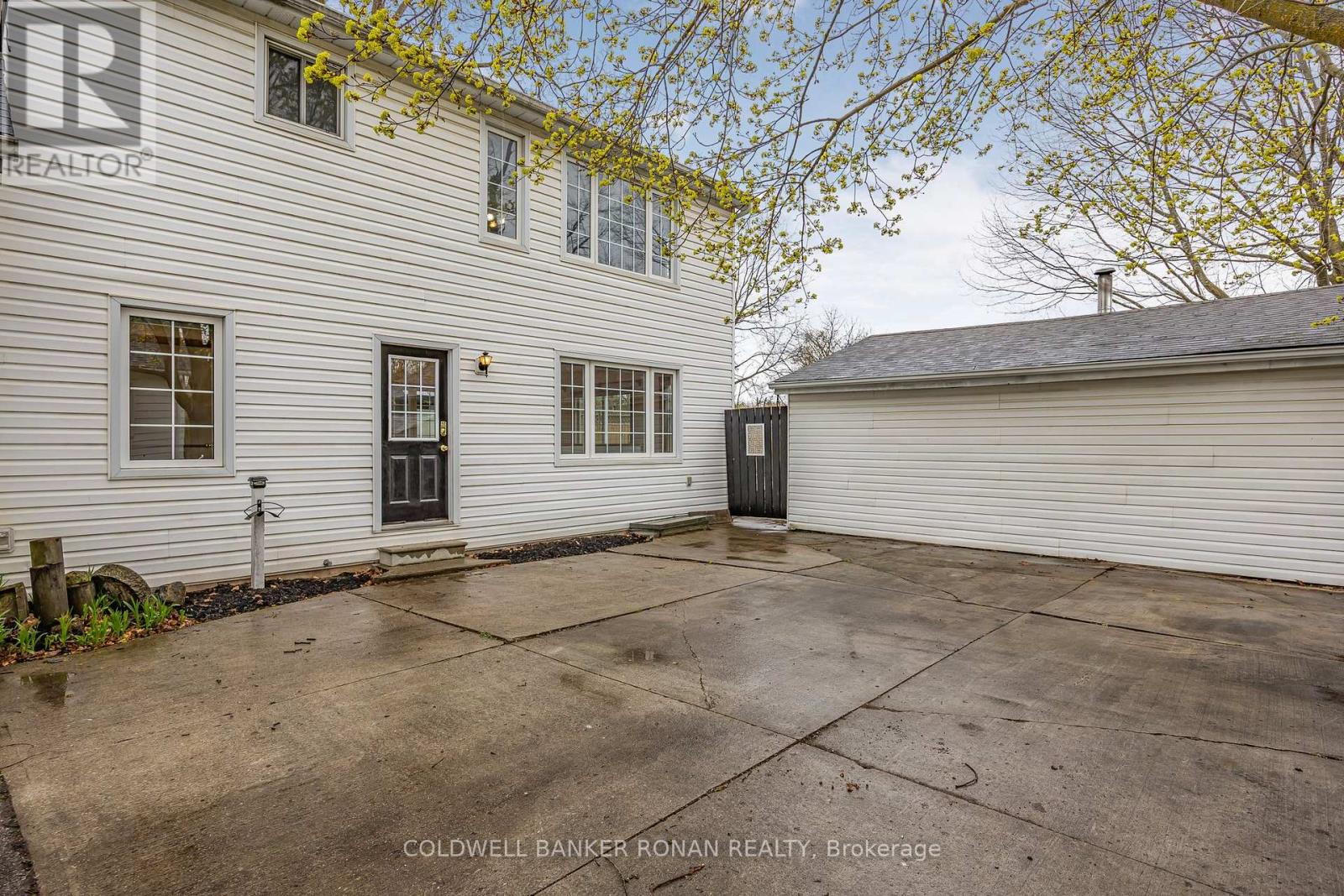 40 Queen Street, New Tecumseth, Ontario  L0G 1A0 - Photo 5 - N12121226