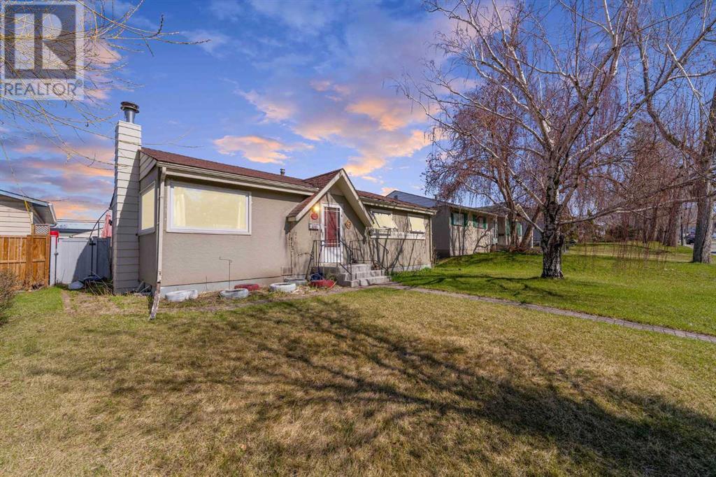 Property at 48 Franklin Drive SE image 1