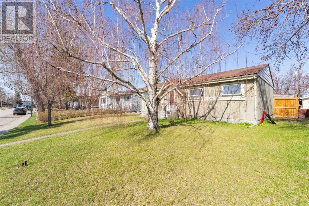 Property at 48 Franklin Drive SE image 5