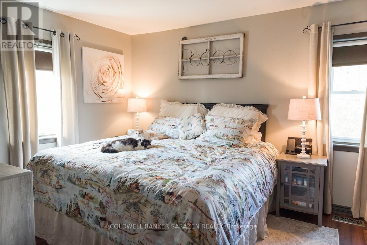 836 Munro Drive, Mcnab/braeside, Ontario  K7S 3G8 - Photo 12 - X12067200