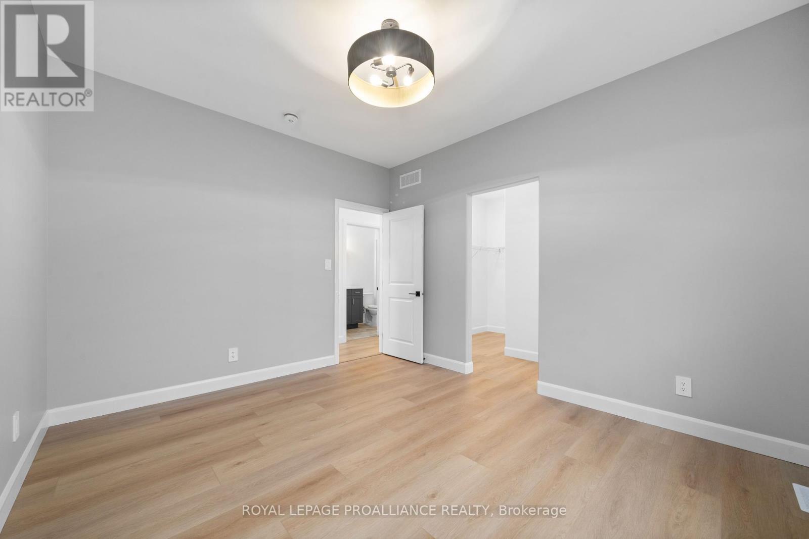 23 Schmidt Way, Quinte West, Ontario  K8V 0L5 - Photo 20 - X12121276