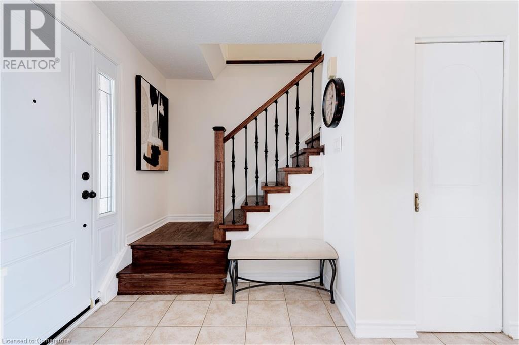 31 Tinton Crescent, Toronto, Ontario  M9V 2H9 - Photo 14 - 40699227