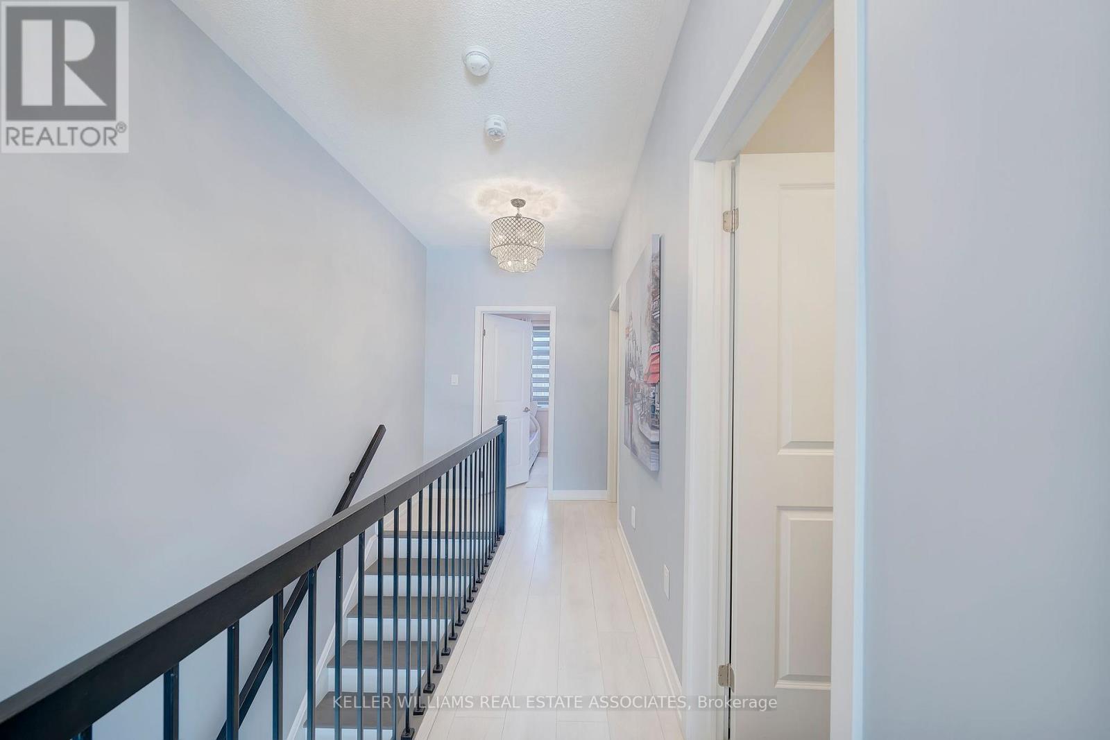 173 Sabina Drive, Oakville, Ontario  L6H 0L4 - Photo 22 - W12111474