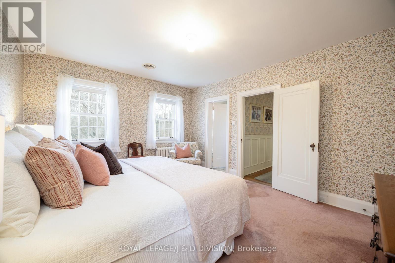 285 St Leonards Avenue, Toronto, Ontario  M4N 1K9 - Photo 22 - C12117316