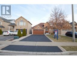 32 PAPPAIN CRESCENT, Brampton, Ontario