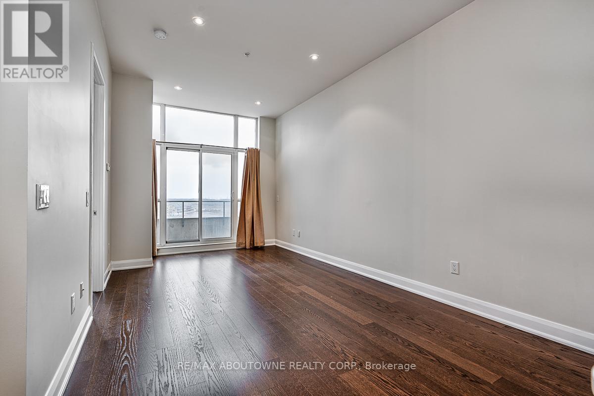 714 - 2480 Prince Michael Drive, Oakville, Ontario  L6H 0H1 - Photo 11 - W12121135