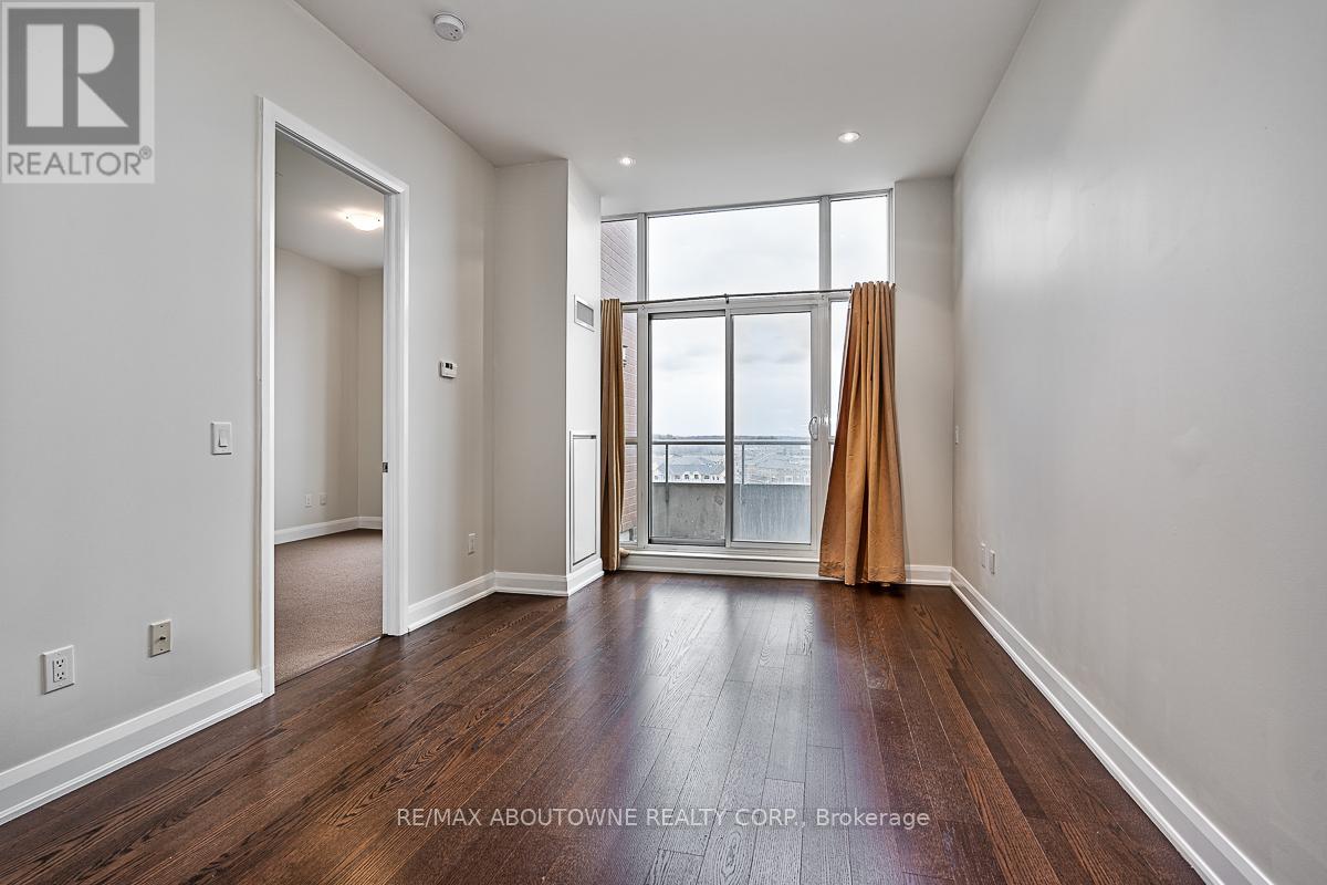 714 - 2480 Prince Michael Drive, Oakville, Ontario  L6H 0H1 - Photo 12 - W12121135