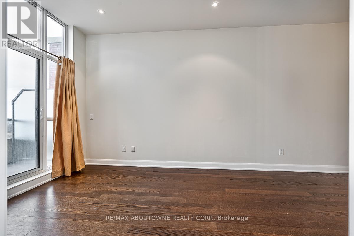 714 - 2480 Prince Michael Drive, Oakville, Ontario  L6H 0H1 - Photo 13 - W12121135