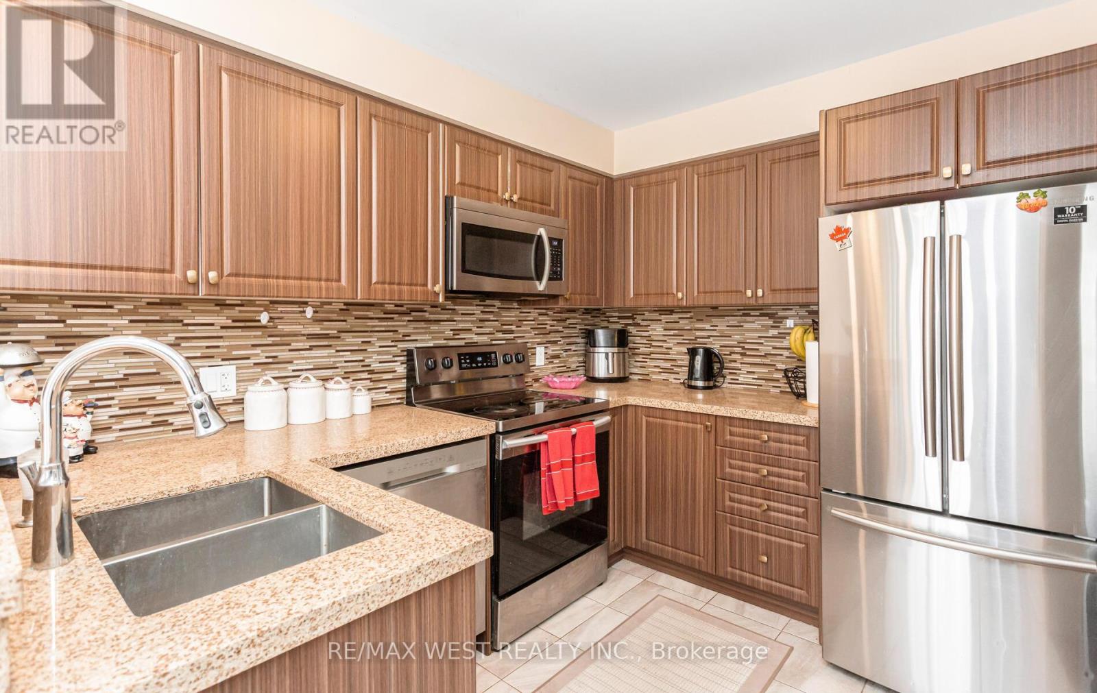 3953 Freeman Terrace, Mississauga (Churchill Meadows), Ontario  L5M 6R2 - Photo 16 - W12121191