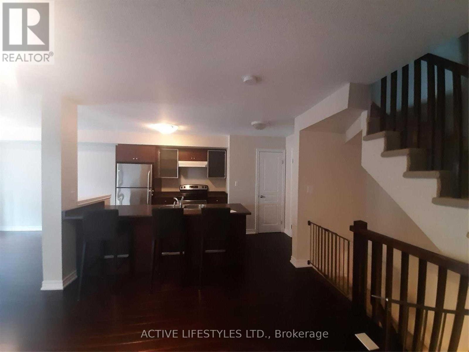 626 Garibaldi Common, Burlington, Ontario  L7L 0E2 - Photo 9 - W12121243