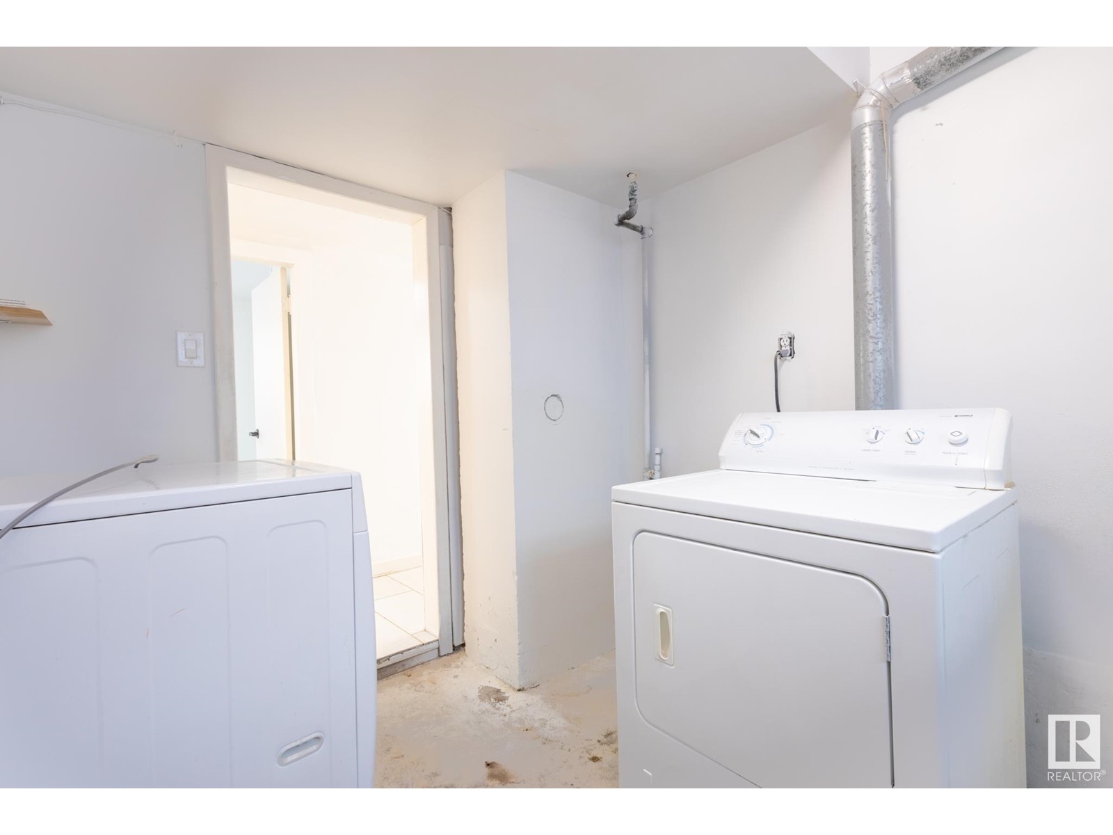 9422 110 Av Nw, Edmonton, Alberta  T5H 1H1 - Photo 39 - E4434184