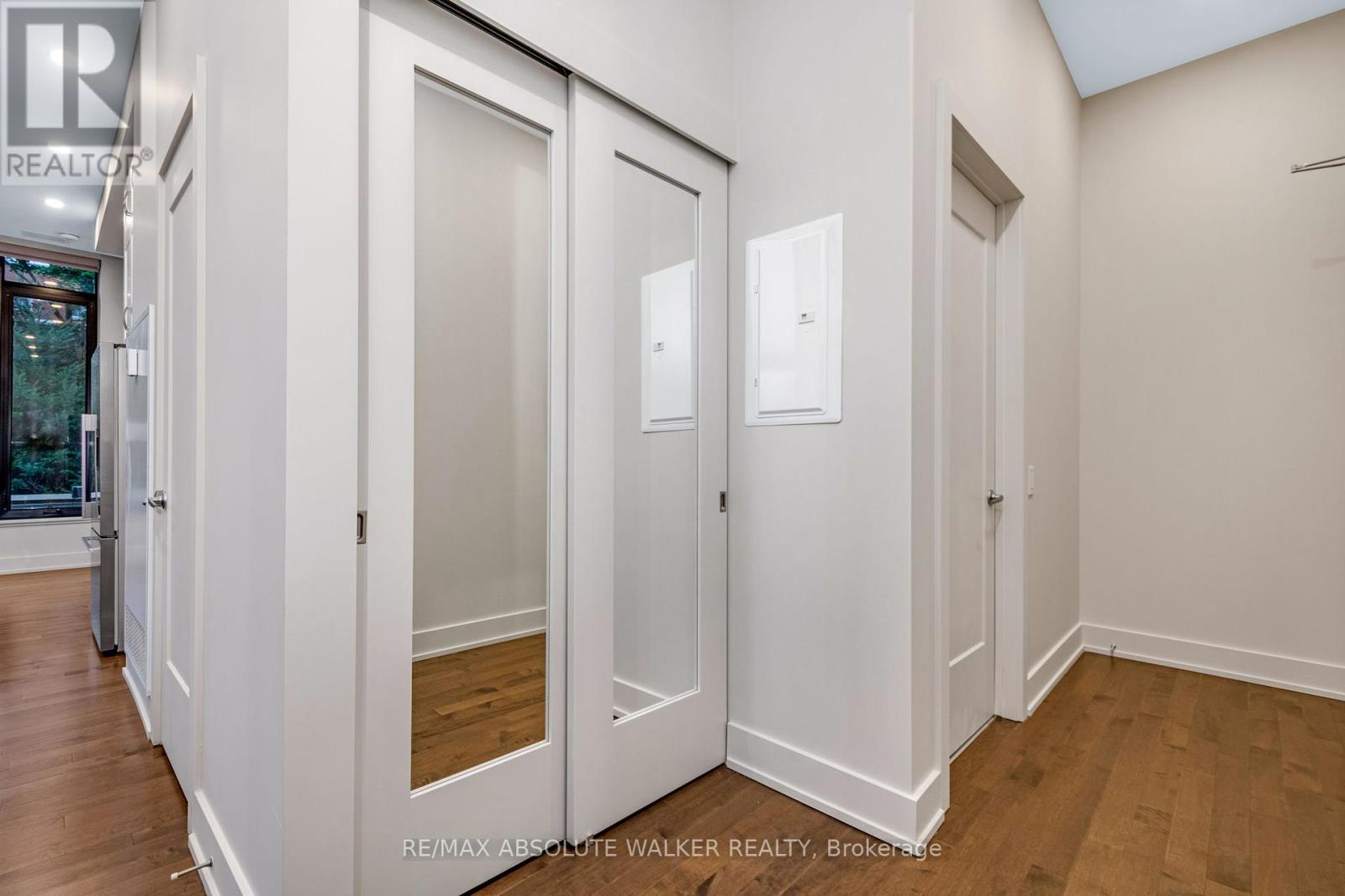 108 - 11 Oblats Avenue, Ottawa, Ontario  K1S 5W1 - Photo 4 - X12121282