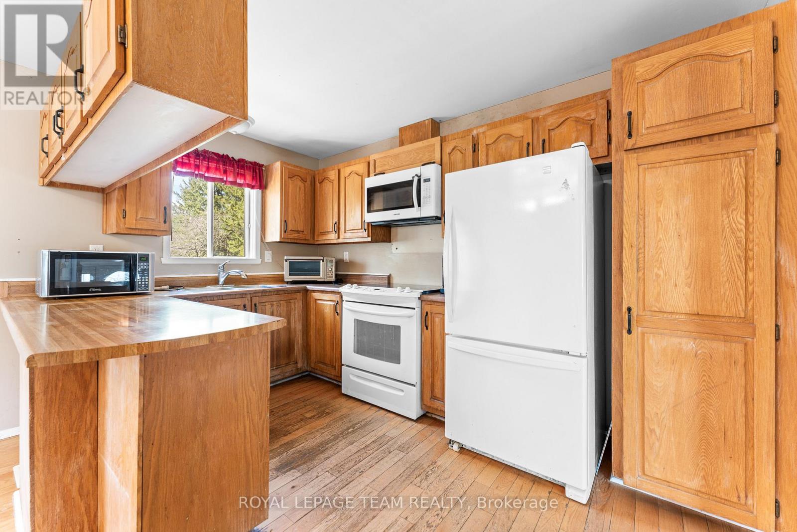 42 Poole Creek Crescent N, Ottawa, Ontario  K2S 1T7 - Photo 18 - X12121313