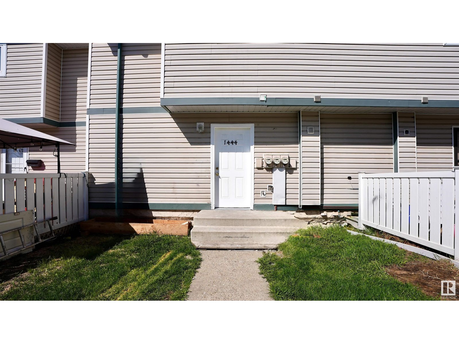 Property at 1444 LAKEWOOD RD W NW image 2