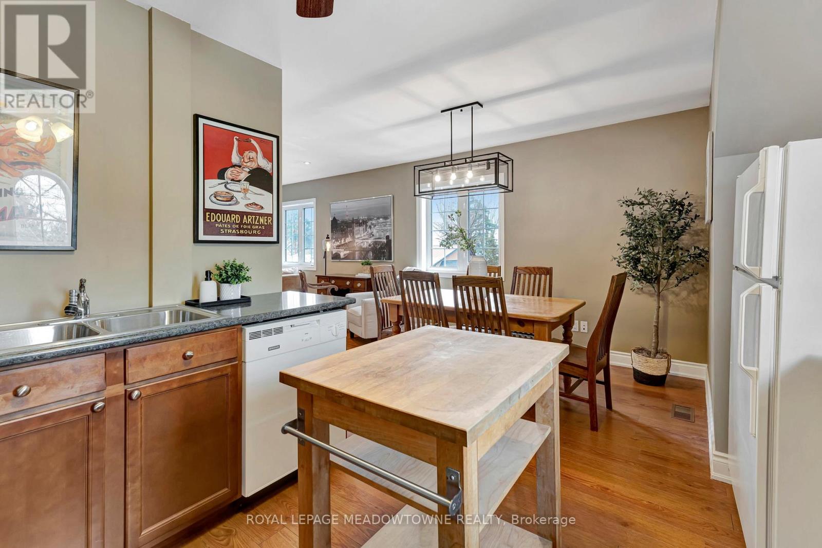 128 Carlisle Road, Hamilton, Ontario  L8B 0Z8 - Photo 25 - X12121145