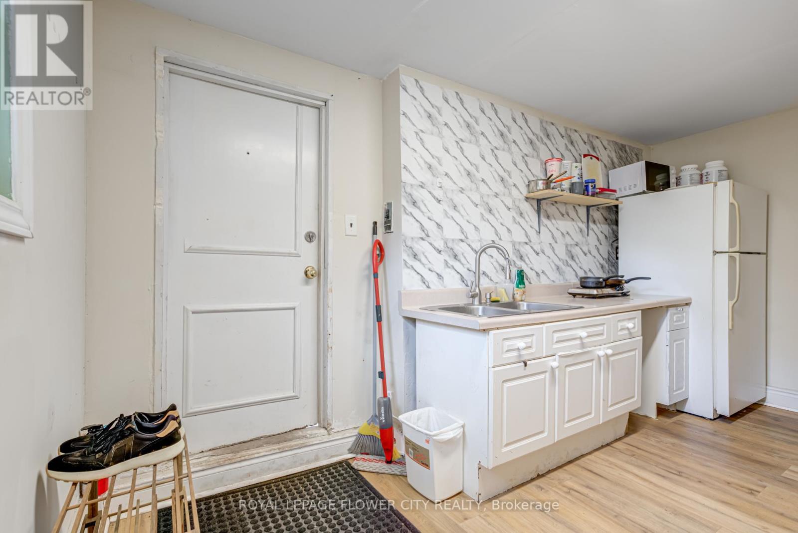 800 Roxborough Avenue, Hamilton, Ontario  L8H 1T2 - Photo 23 - X12121154