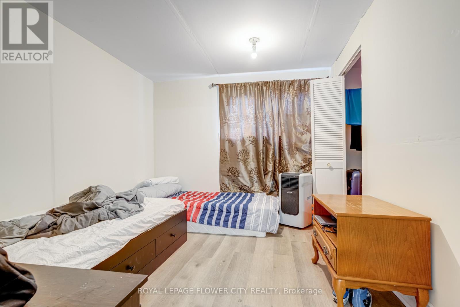 800 Roxborough Avenue, Hamilton, Ontario  L8H 1T2 - Photo 32 - X12121154