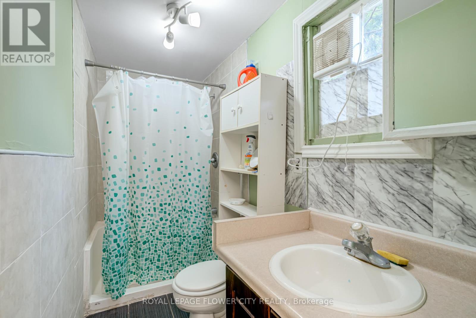 800 Roxborough Avenue, Hamilton, Ontario  L8H 1T2 - Photo 35 - X12121154