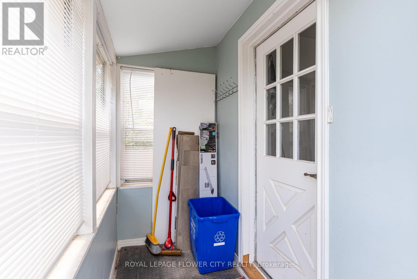 800 Roxborough Avenue, Hamilton, Ontario  L8H 1T2 - Photo 36 - X12121154
