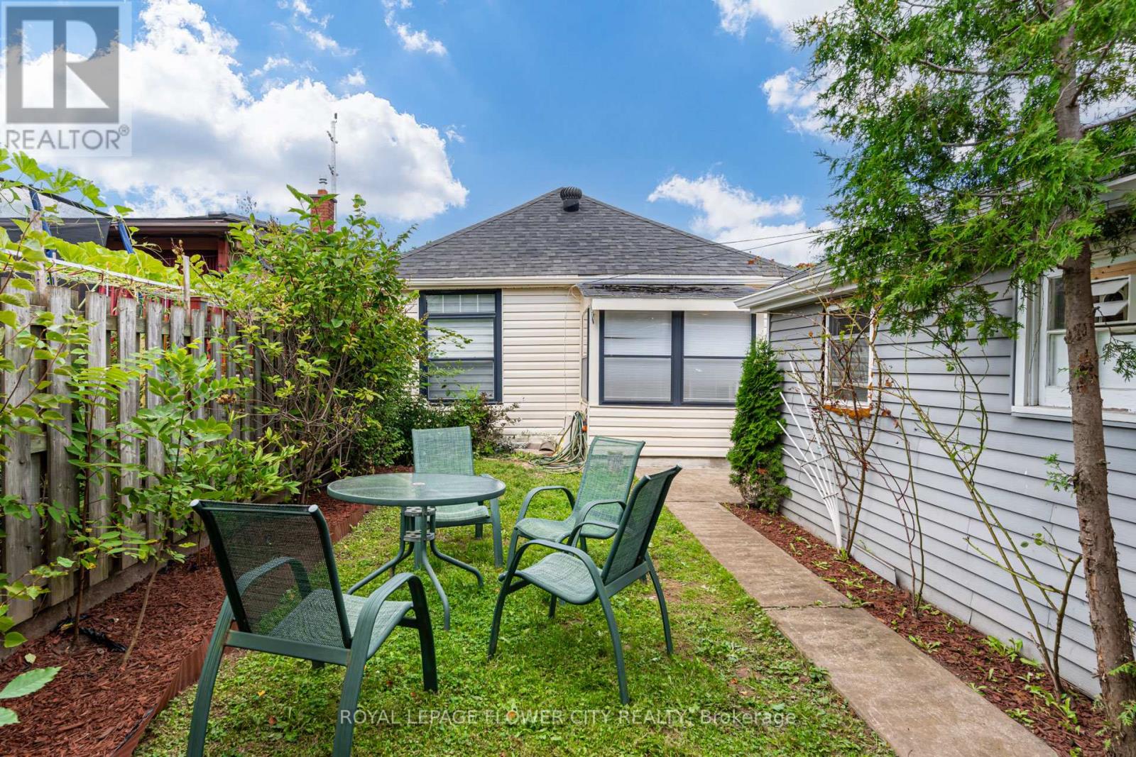 800 Roxborough Avenue, Hamilton, Ontario  L8H 1T2 - Photo 39 - X12121154