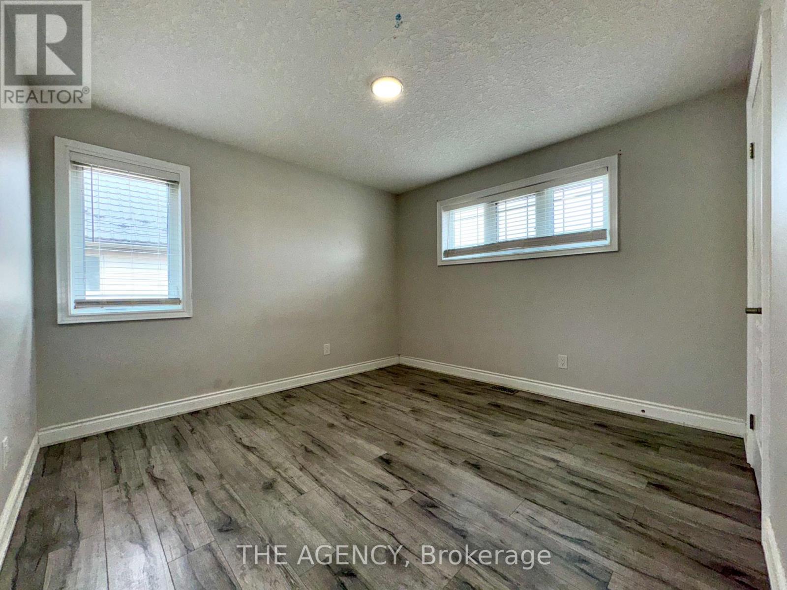 687 Spitfire Street, Woodstock (Woodstock - North), Ontario  N4T 0B1 - Photo 12 - X12121197