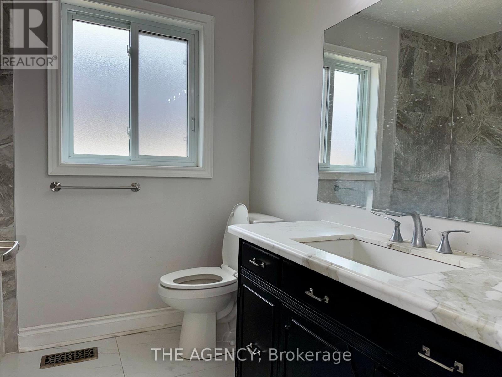 687 Spitfire Street, Woodstock (Woodstock - North), Ontario  N4T 0B1 - Photo 13 - X12121197