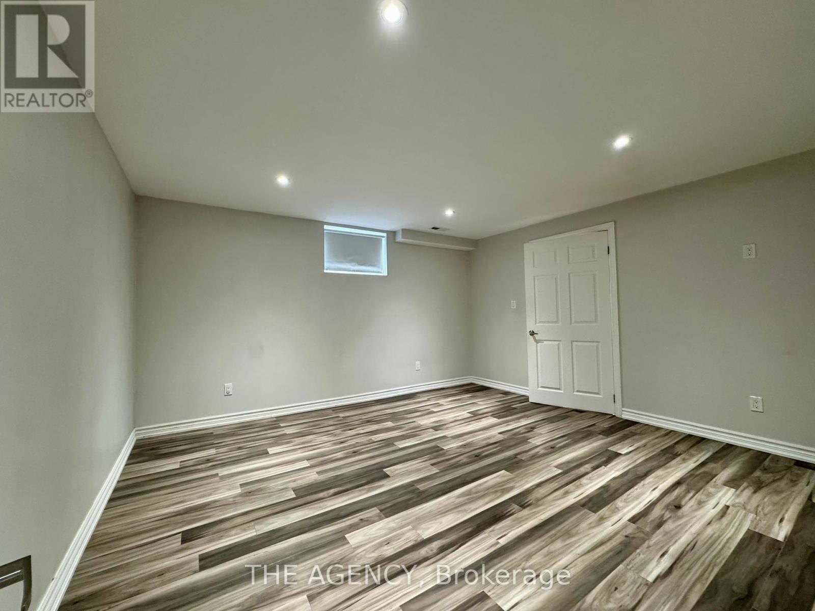 687 Spitfire Street, Woodstock (Woodstock - North), Ontario  N4T 0B1 - Photo 22 - X12121197