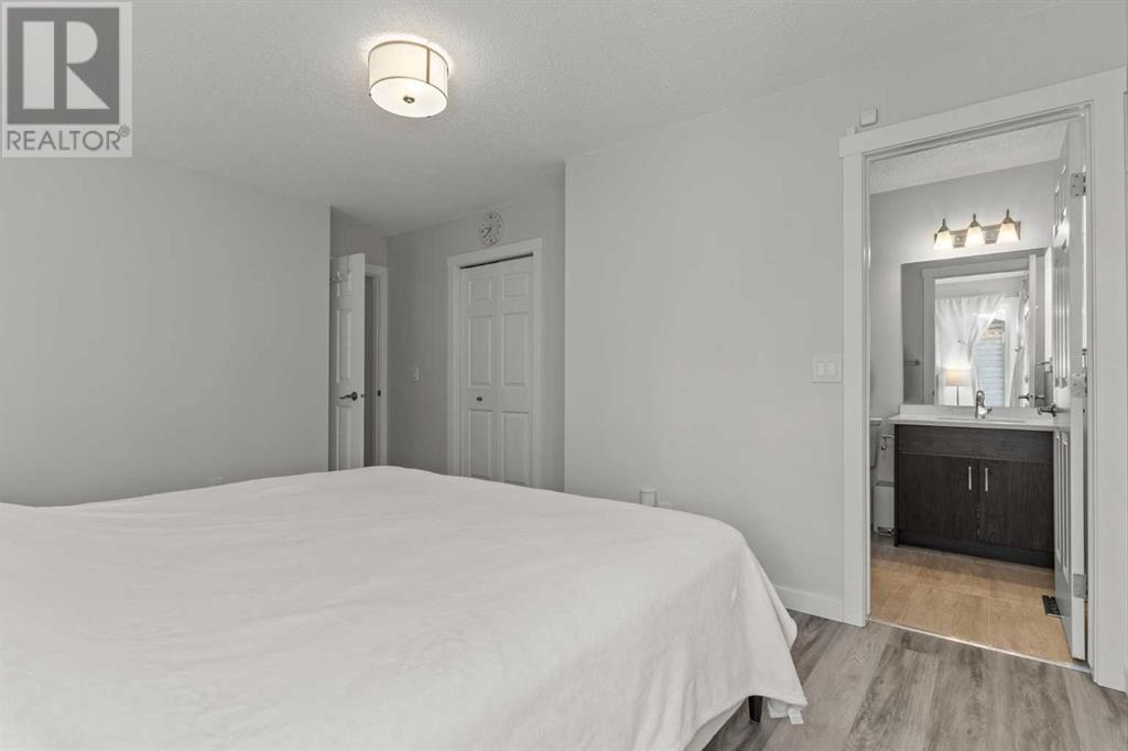 358 Hawkstone Drive Nw, Calgary, Alberta  T3G 3T7 - Photo 16 - A2217312