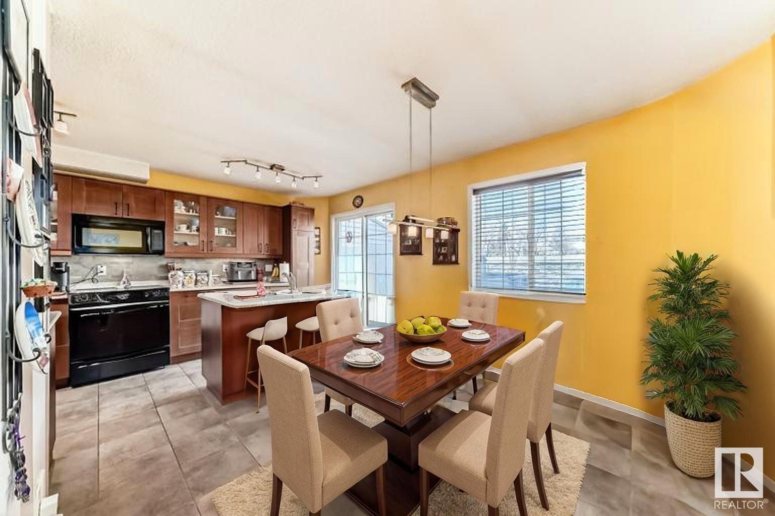 Property at #59 1033 YOUVILLE W NW image 4