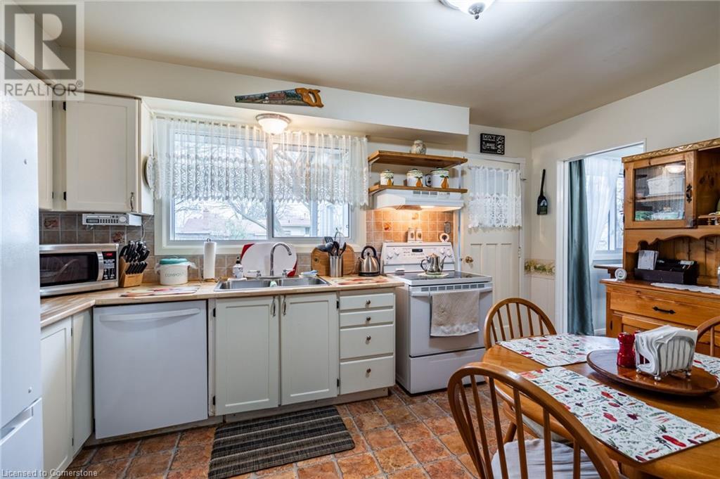 611 Woodview Road, Burlington, Ontario  L7M 3V2 - Photo 16 - 40723822