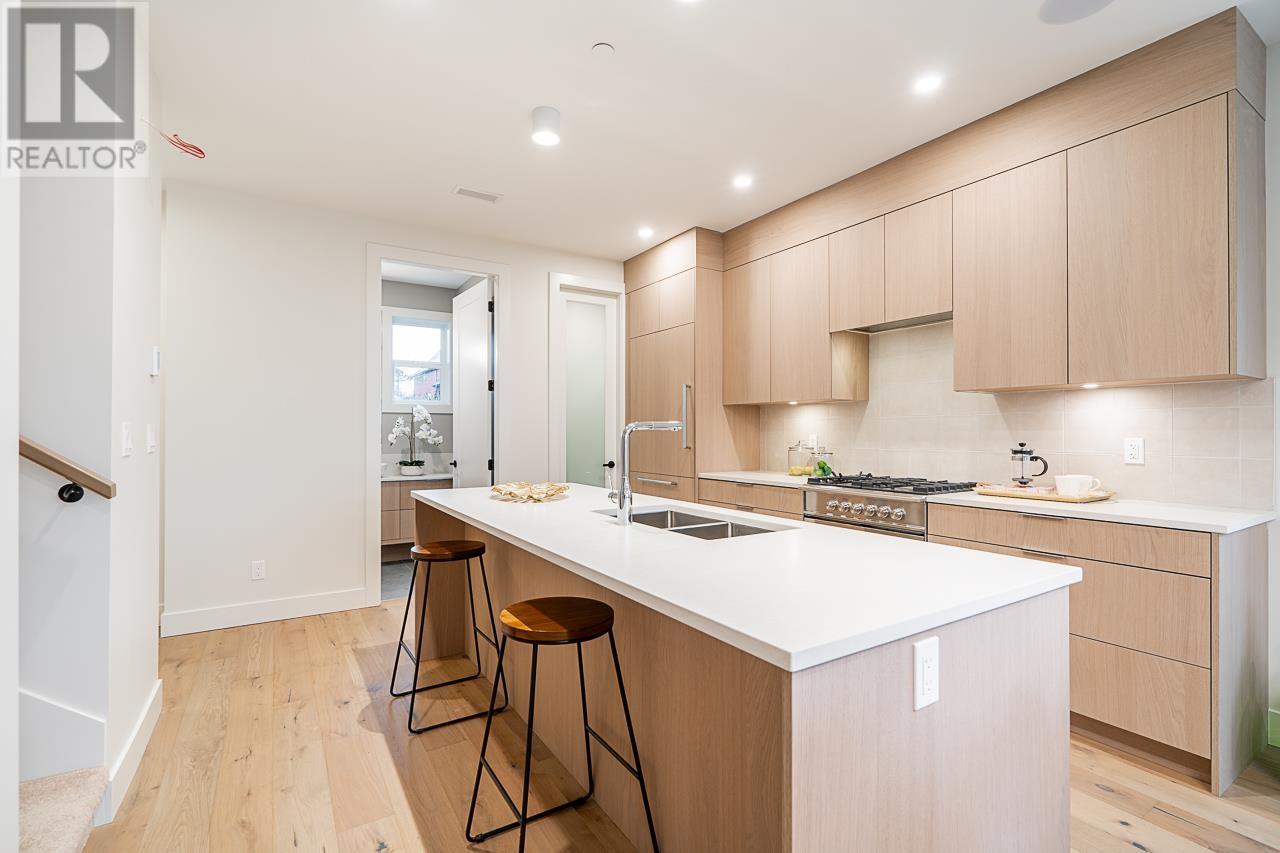 3535 Cambridge Street, Vancouver, British Columbia  V5K 1M3 - Photo 14 - R2997613