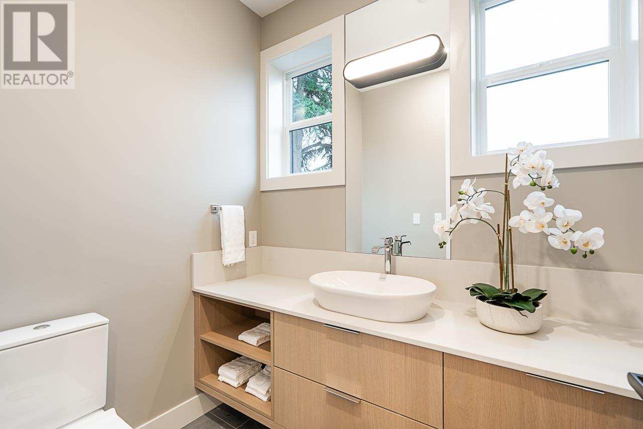 3535 Cambridge Street, Vancouver, British Columbia  V5K 1M3 - Photo 19 - R2997613