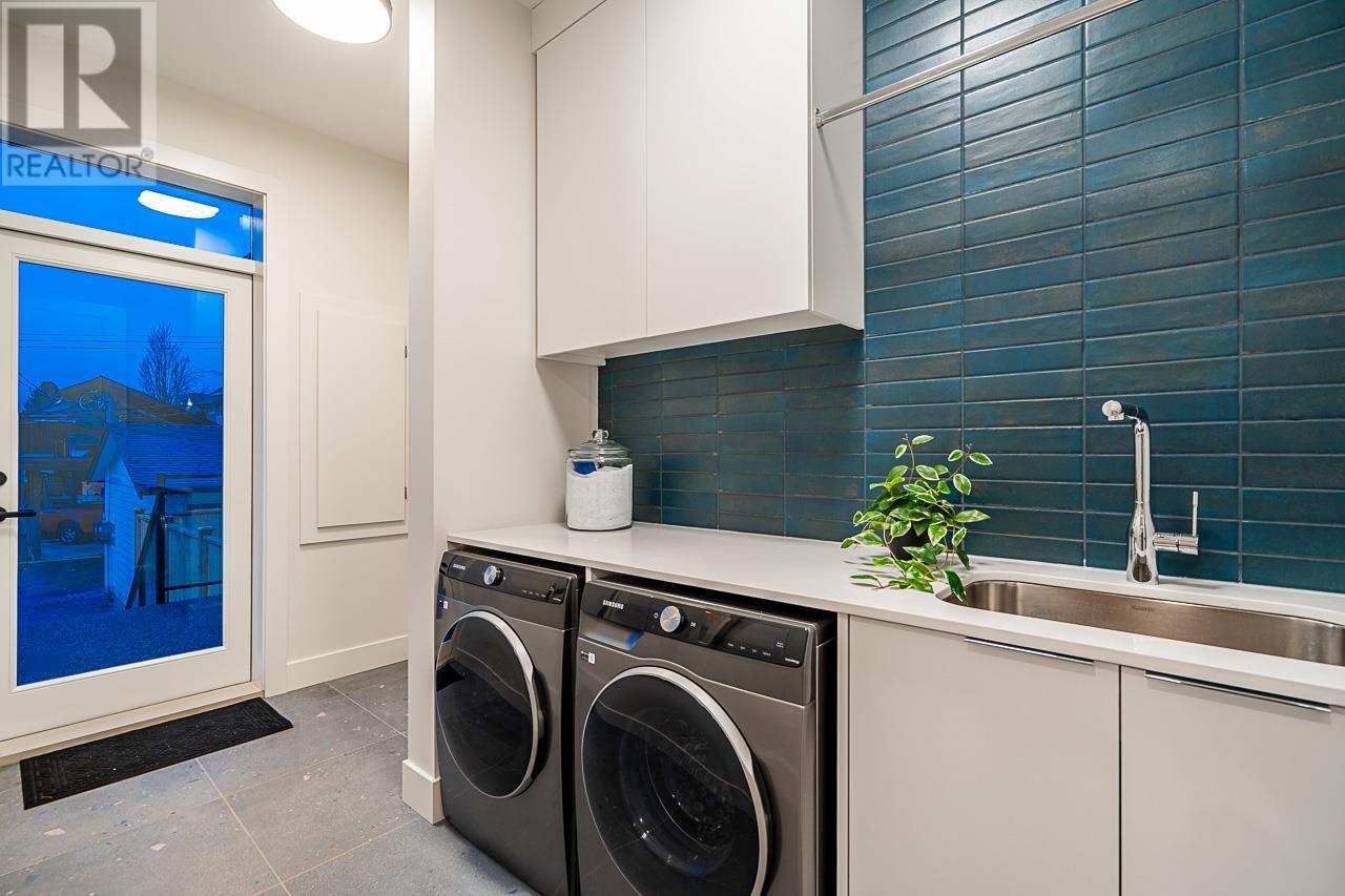 3535 Cambridge Street, Vancouver, British Columbia  V5K 1M3 - Photo 20 - R2997613