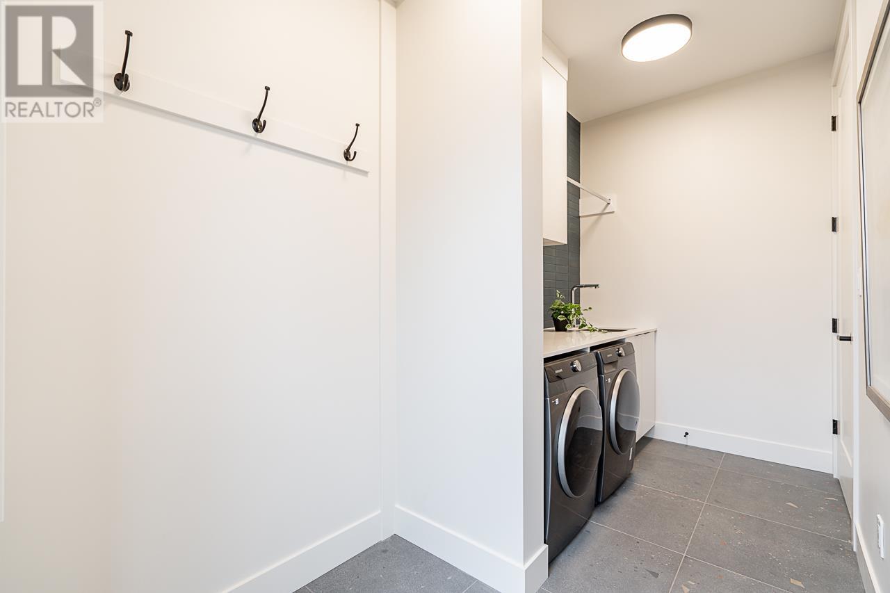 3535 Cambridge Street, Vancouver, British Columbia  V5K 1M3 - Photo 21 - R2997613