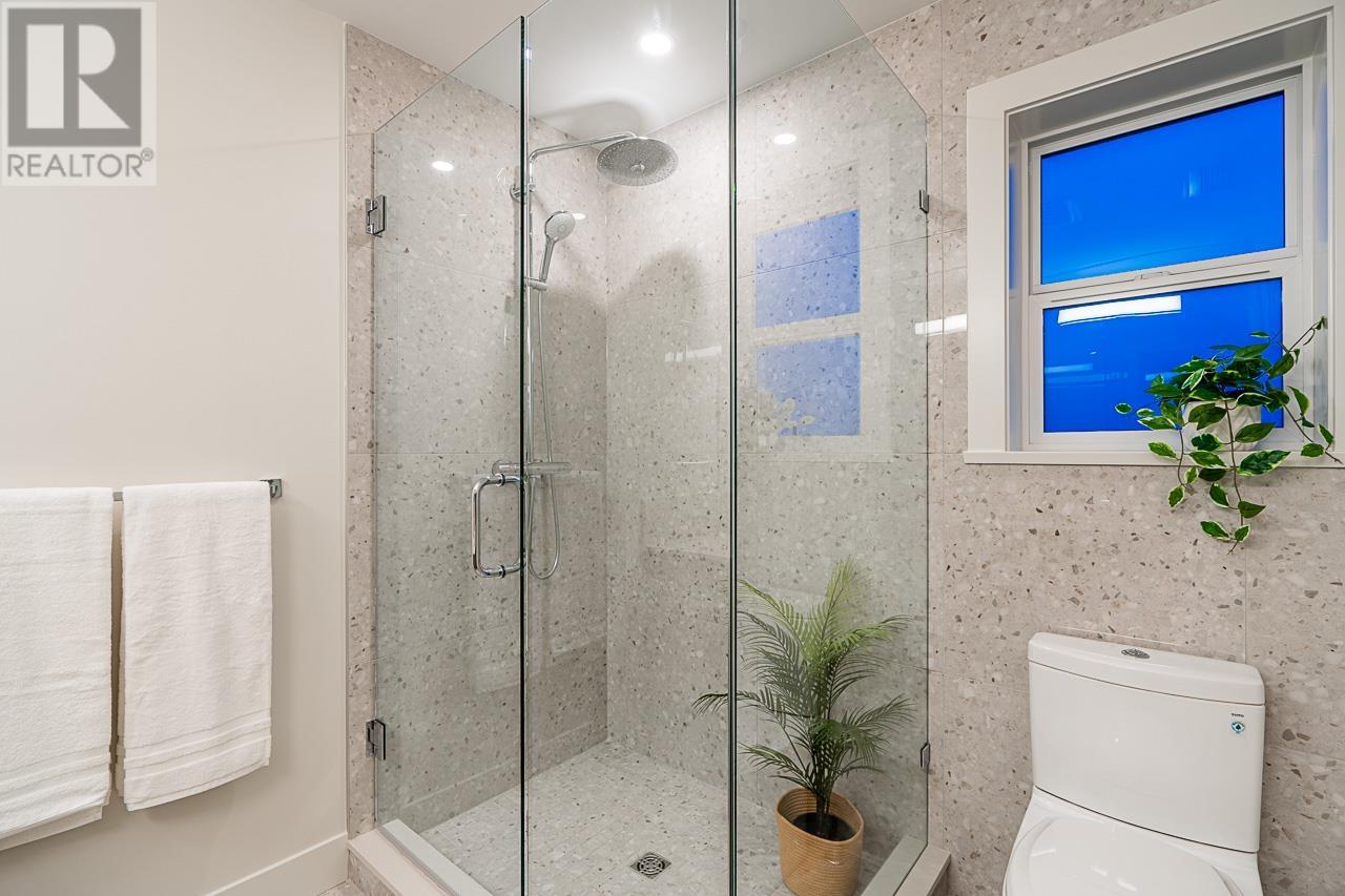 3535 Cambridge Street, Vancouver, British Columbia  V5K 1M3 - Photo 25 - R2997613