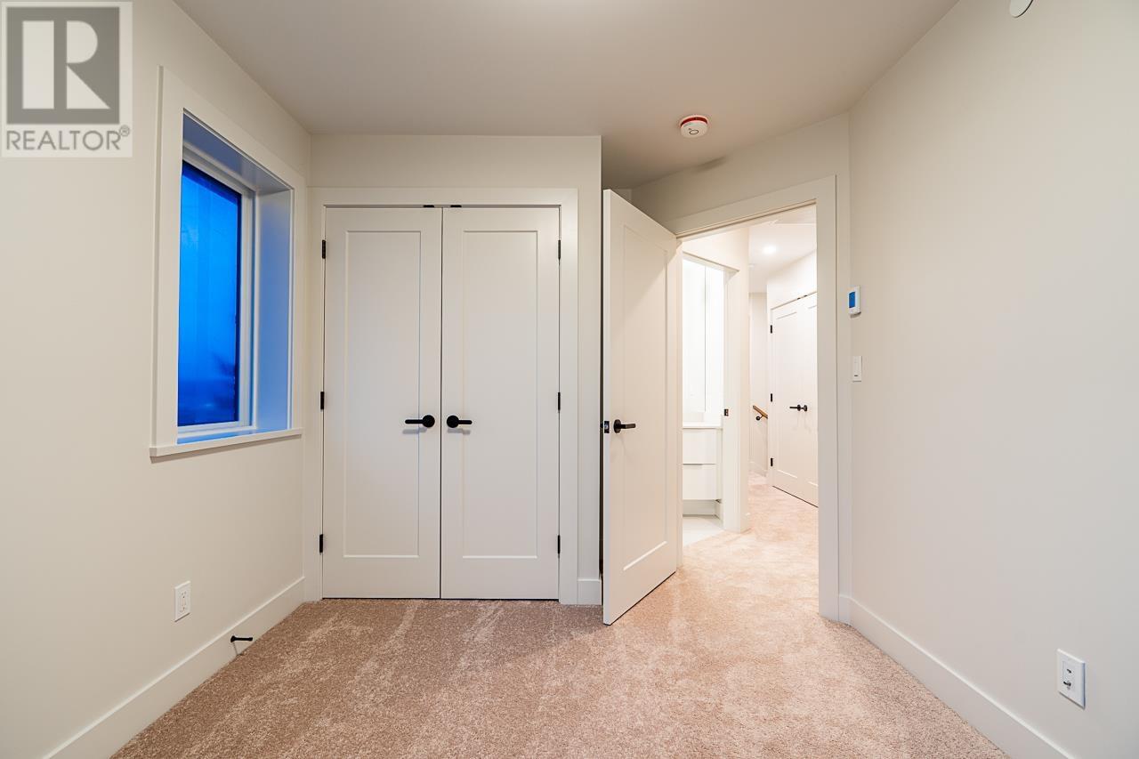 3535 Cambridge Street, Vancouver, British Columbia  V5K 1M3 - Photo 27 - R2997613
