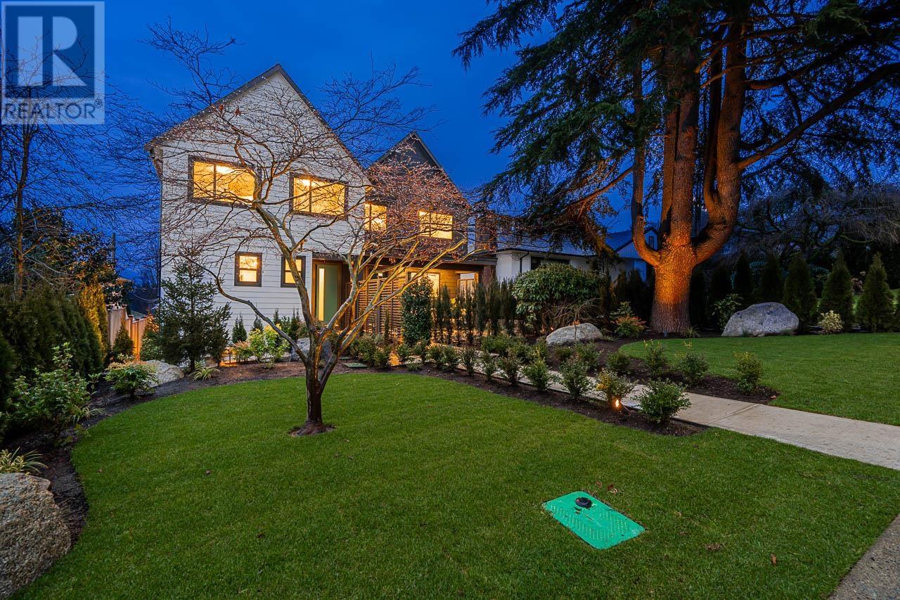 3535 Cambridge Street, Vancouver, British Columbia  V5K 1M3 - Photo 3 - R2997613