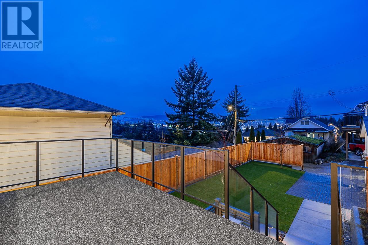 3535 Cambridge Street, Vancouver, British Columbia  V5K 1M3 - Photo 36 - R2997613