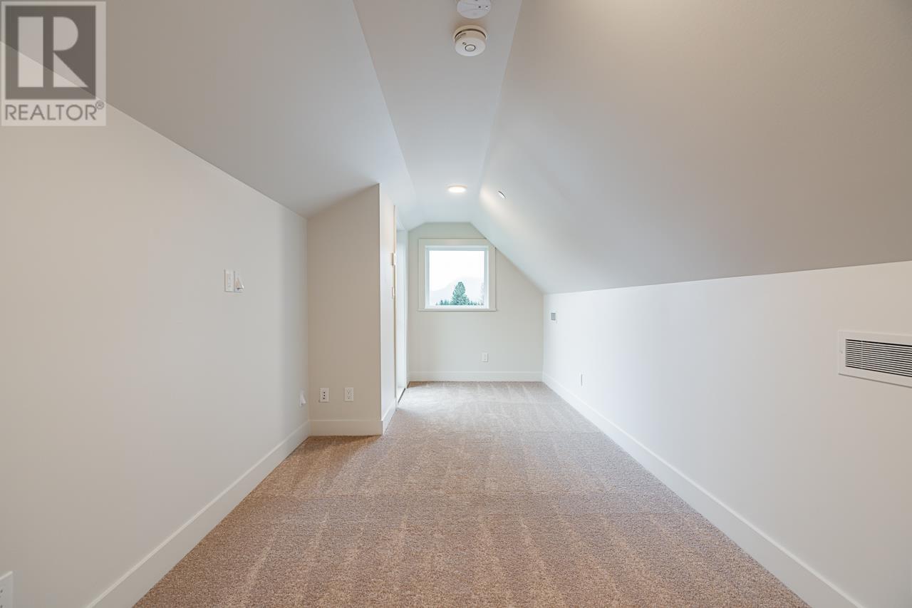 3537 Cambridge Street, Vancouver, British Columbia  V5K 1M3 - Photo 29 - R2997617