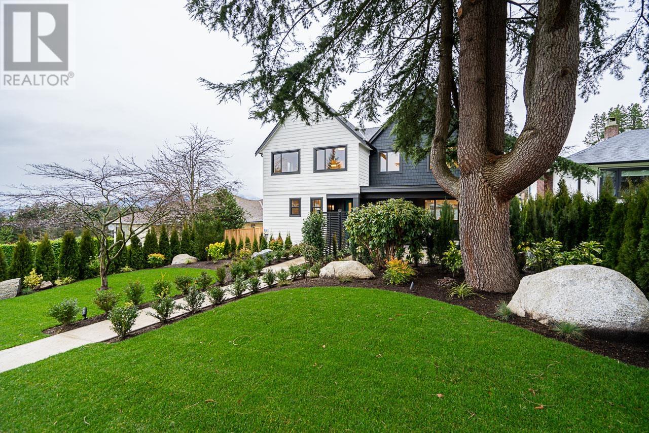 3537 Cambridge Street, Vancouver, British Columbia  V5K 1M3 - Photo 3 - R2997617