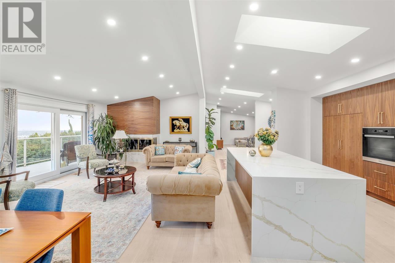 497 CRAIGMOHR DRIVE, West Vancouver, British Columbia