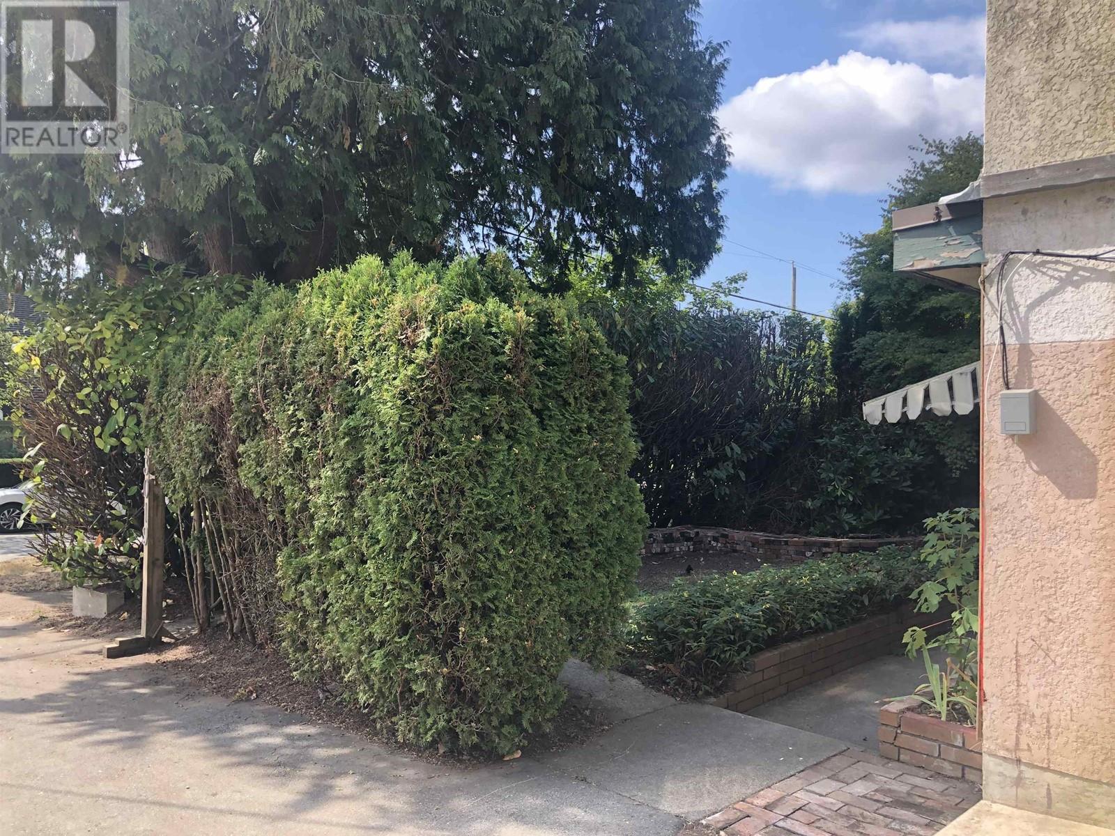 Property at 3019 W 43RD AVENUE image 5